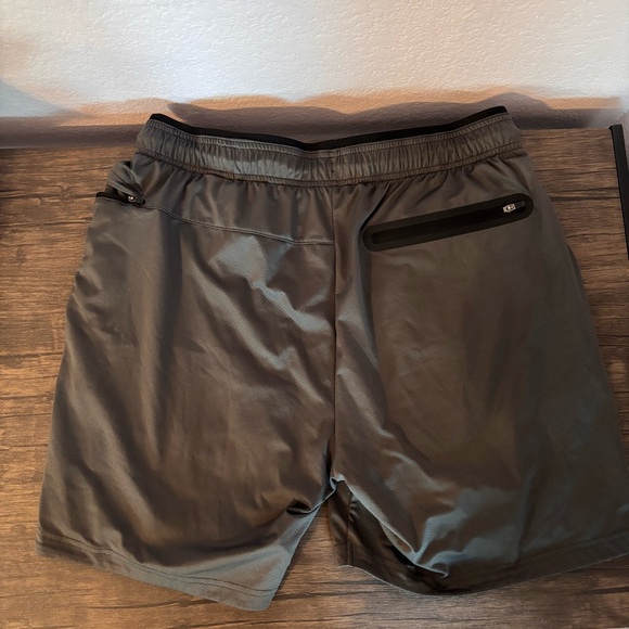 Bylt men’s shorts size xl - Picture 2 of 3
